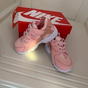 Rose-Pink Nike Huarache